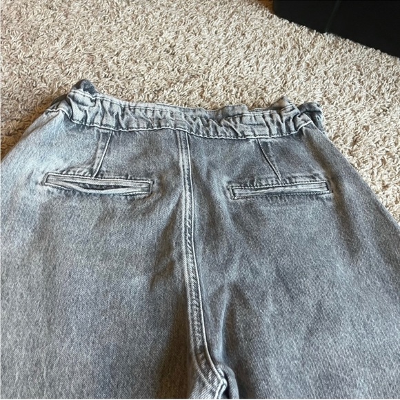 Zara high rise gray denim jeans - Picture 3 of 6
